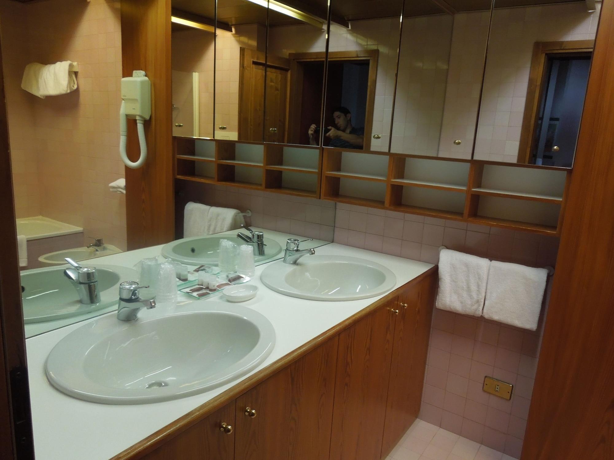 Hotel Mirage Cortina d'Ampezzo Buitenkant foto