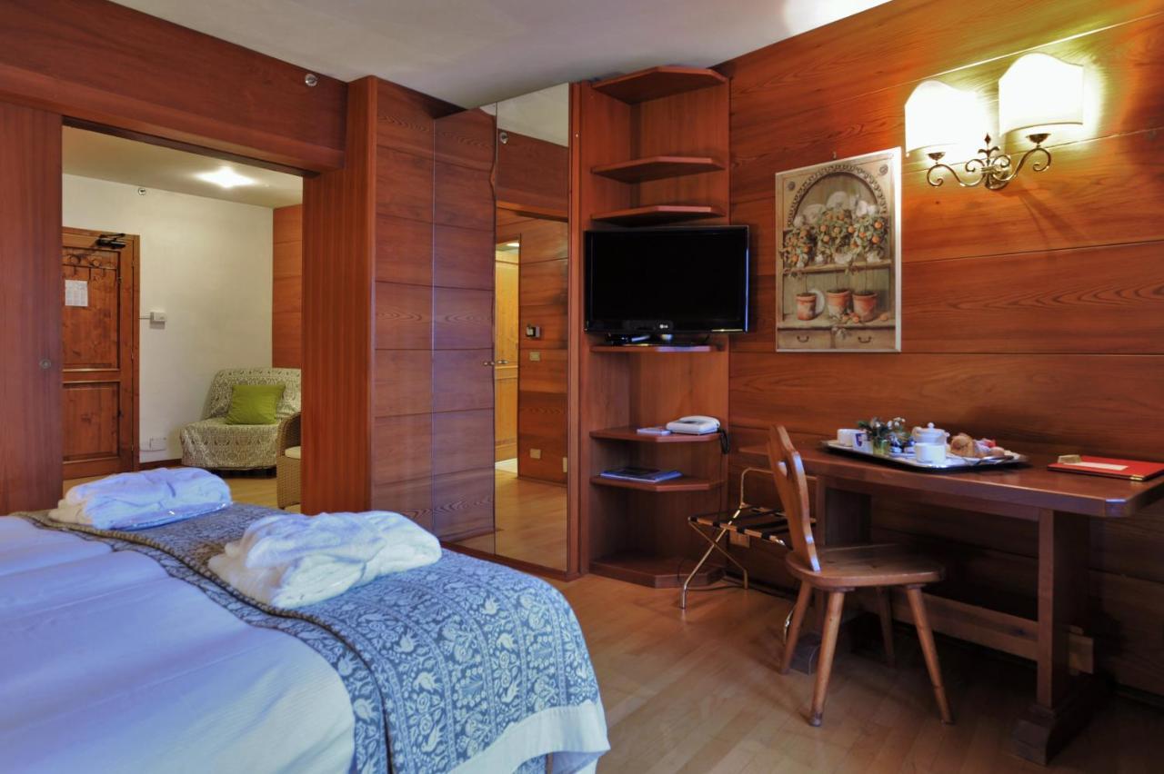 Hotel Mirage Cortina d'Ampezzo Buitenkant foto